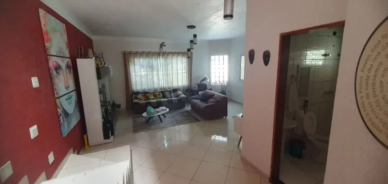 Imagem Sobrado com 3 dormitórios à venda, 250 m² por R$ 950.000,00 - Jardim Medina - Poá/SP