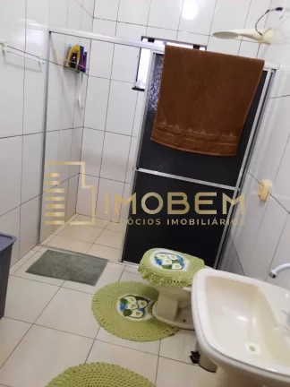 Imagem Casa à venda em Sinop-MT: 3 quartos, 1 suíte, 1 banheiro, 2 vagas de garagem, 170m² no Jardim das Orquídeas!