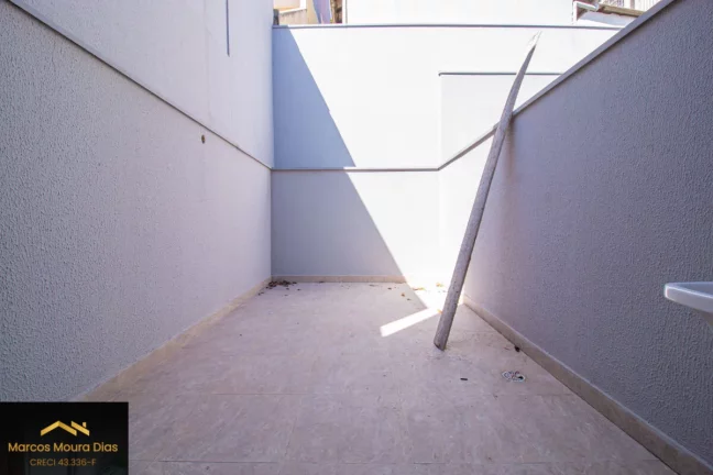 Imagem Sobrado à venda no Rio Pequeno, Novo com 2 Suítes e 2 Vagas de Garagem