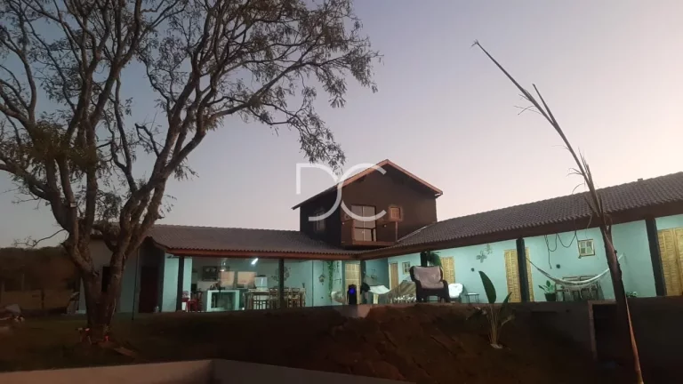 Imagem Venda Chácara | AT 1080 m² | AC 240 m² | 4Dorm | 4 Suítes | 4 Banheiros | 10 Vagas