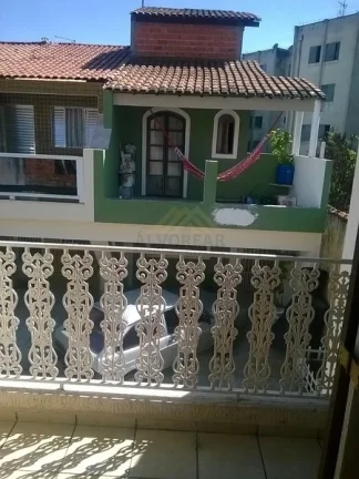 Sobrado em condomínio fechado – conforto, espaço e localização privilegiada