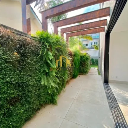 Imagem Casa Moderna e Sustentável no Swiss Park SBC | 4 Suítes | 400 m² | Energia