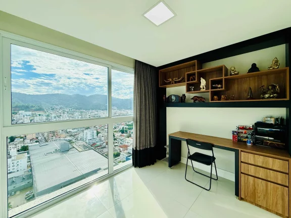 Imagem Apartamento mobiliado com 4 dormitórios sendo 2 suítes e 2 vagas de garagem em Balneário Camboriú