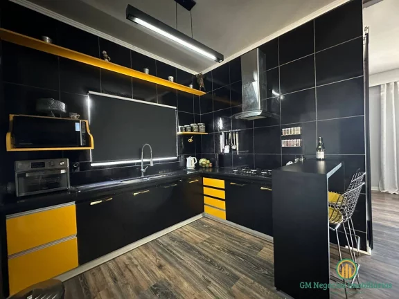 Imagem Linda casa moderna com 3 suítes e área de lazer com piscina em condomínio