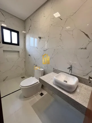 Imagem O sobrado possui 

- 5 suítes plenas sendo 4 suítes no pavimento superior e uma suíte no paviment...