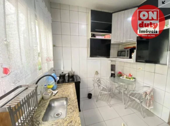 Imagem Sobrado à venda, 160 m² por R$ 800.000,00 - Campo Grande - Santos/SP