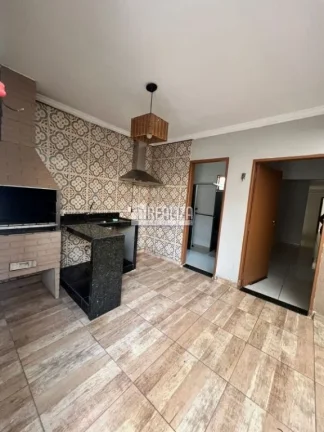 Imagem Casa à venda no Condomínio Moradas, no bairro Recreio dos Bandeirantes, em Uberaba