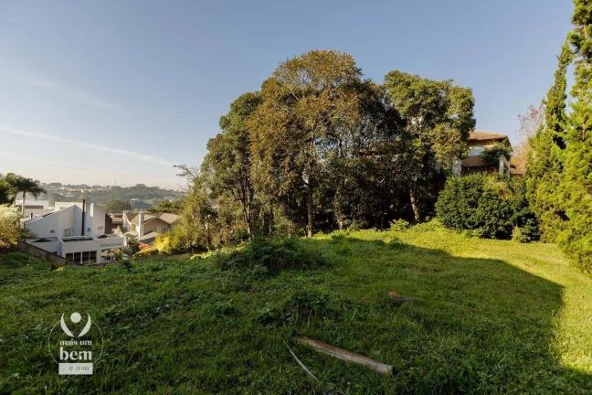 Imagem More junto á natureza! Terreno de 777 m² em condomínio a poucos passos do Parque Tingui, à venda por R$ 2.190.000 - São João - Curitiba/PR