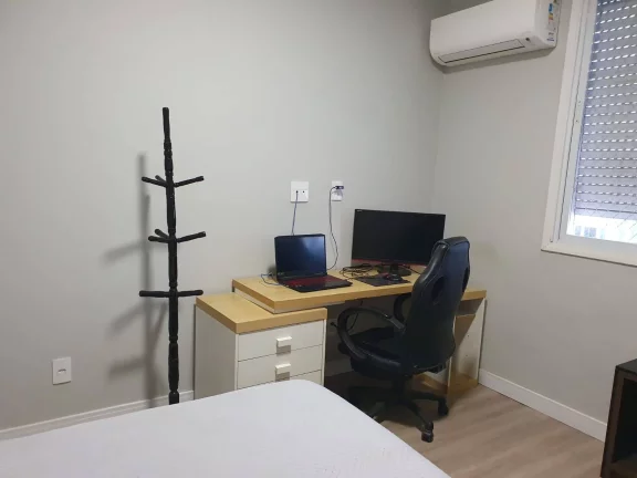 Imagem Excelente Apartamento com 3 Quartos à venda, 146m² - Embaré