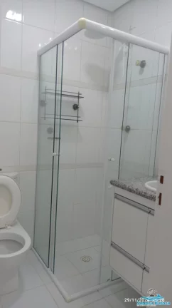 Imagem Amplo apartamento de 3 dormitórios à 50 metros da praia