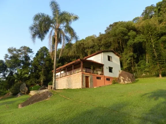 Imagem Chácara em Jundiaí, junto a serra do Japi, com piscina, poço artesiano e extensa área de mata nativa.