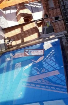 Imagem Compre Sobrado com piscina em Chácara Meyer - São Paulo