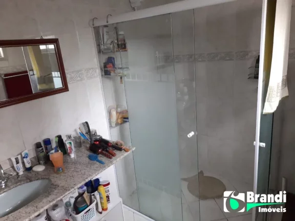 Imagem Ótimo sobrado e localização!3 dormitórios com suíte e closet.