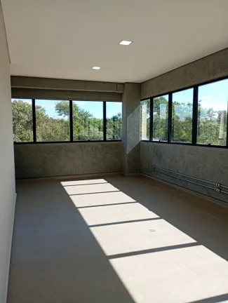 Imagem Galpão amplo com total infraestrutura 1.100m²-Parque Empresarial- Sorocaba