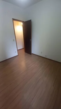 Imagem VENDO ESTE LINDO APTO DE 3 QUARTOS, GARAGEM. NOVA FRIBURGO.
