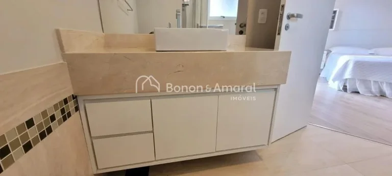 Imagem Casa de condomínio com 343 m² e 4 quartos