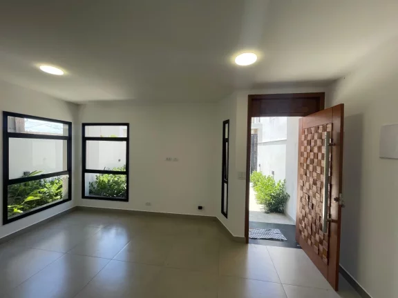 Imagem Casa Térrea Nova Jaguarí com Terraço de Lazer Privativo!