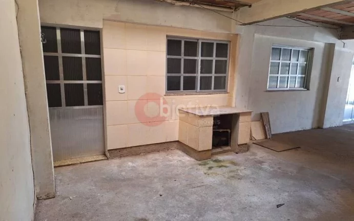 Imagem Prédio amplo e espaçoso para venda no Jacaré em Cabo Frio.