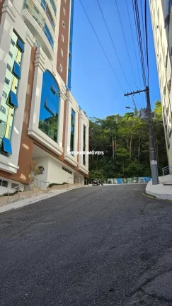 Imagem Apartamento Alto Padrão á venda com 3 suítes e 4 vagas localizado em Balneário Camboriú.