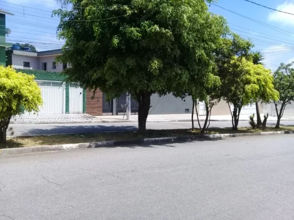 Imagem Sobrado com 3 dormitórios à venda, 173 m² por R$ 795.000,00 - Cidade Boa Vista - Suzano/SP