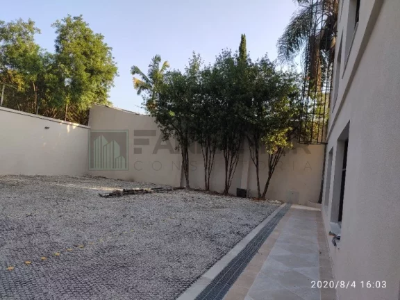 Imagem Este maravilhoso imóvel comercial possui endereço emblemático, localização privilegiada e uma fachada imponente que irá destacar o seu negócio. Com ma