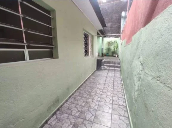 Imagem Casa de fundos com vaga para Locação na Vila Alto Sto André