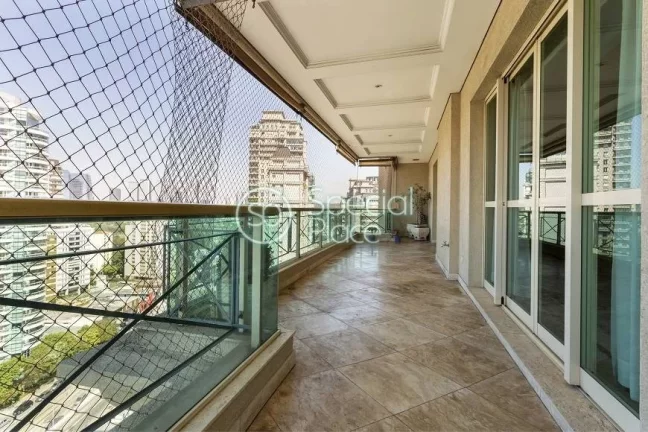 Imagem Apartamento alto padrão no Jardim Europa andar alto de 465m² com 04 dormitórios, 04 suítes e 05 ...