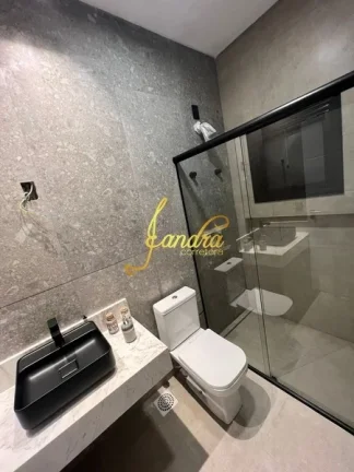 Imagem Casa térrea em obra com 04 suítes e área construída de 166,93m2