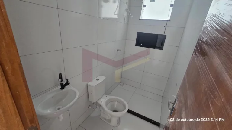 Imagem Casa 2/4 na Conceicao