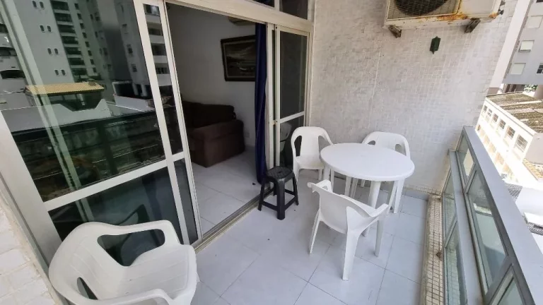 Imagem Apartamento à venda, 140 m² por R$ 700.000,00 - Pitangueiras - Guarujá/SP
