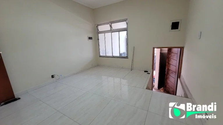 Imagem 2 sobrados com 6 dorms sendo 2 suites- VIla Apina