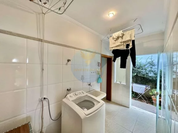 Imagem Casa 3 Suítes + Hóspedes com Vista Campo de Golf
