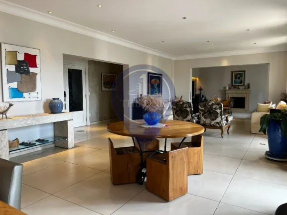 Imagem Imperdível oportunidade de adquirir amplo apartamento de luxo em Moema, São Paulo-SP: 4 quartos, 4 suítes, 2 salas, 6 banheiros, 6 vagas - 313m²!