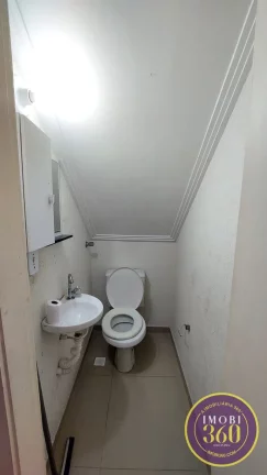 Imagem Sobrado Triplex com excelente espaço interno
