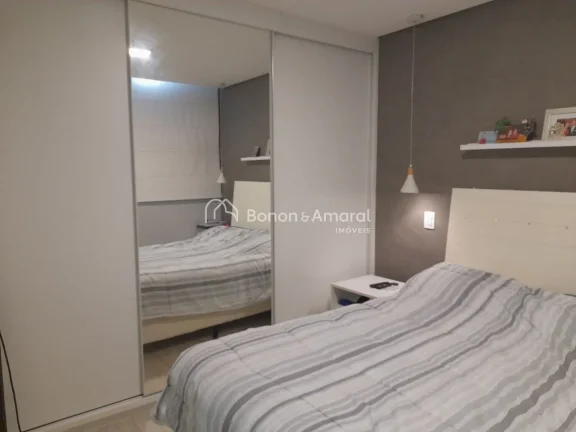 Imagem Apartamento à venda com 3 dormitórios (sendo 1 suíte), 68 m², rico em armários e totalmente ref...