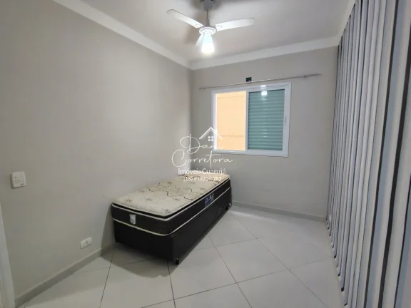 Imagem Casa para locação no Jardim Las Palmas, Guarujá-SP: 3 quartos, 1 suíte, 2 salas, 1 vaga de garagem, 160m² de área.