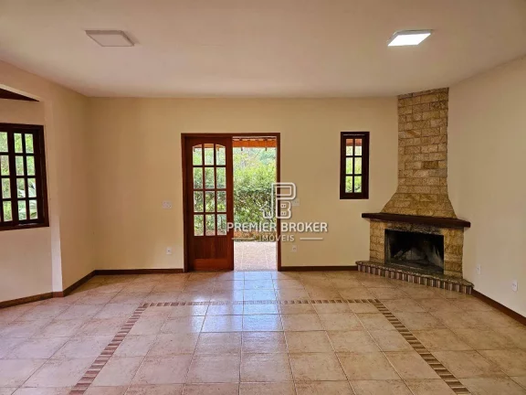 Imagem Casa à venda, 240 m² por R$ 849.000,00 - Albuquerque - Teresópolis/RJ