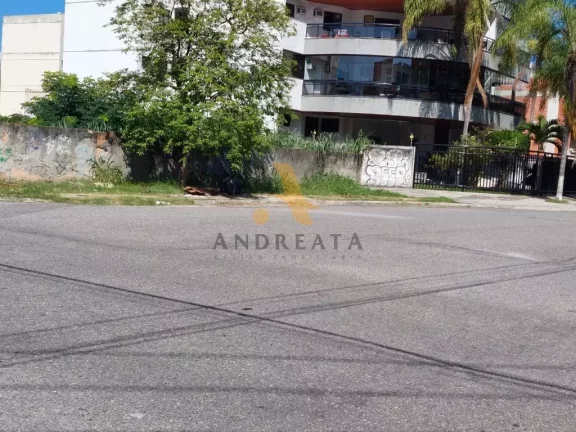 Imagem Lote/Terreno à venda no condomínio Não tem Recreio dos Bandeirantes