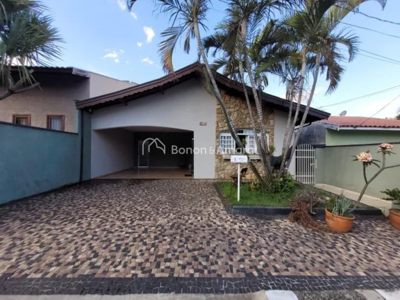 Imagem Casa térrea em Condomínio na cidade de Valinhos/SP, Com 3 dormitórios - sendo 1 suíte, armários...