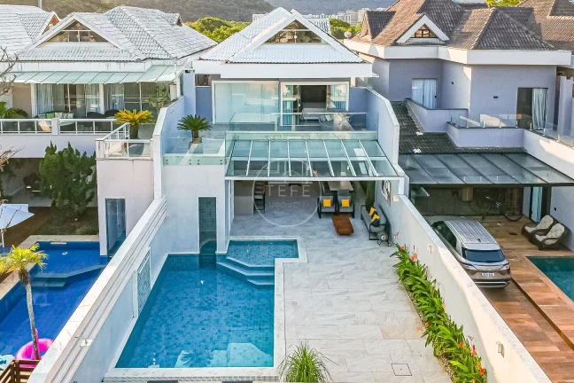 Imagem CASA com 5 SUÍTES à venda no RECREIO - Condomínio BLUE HOUSES - LAZER COMPLETO