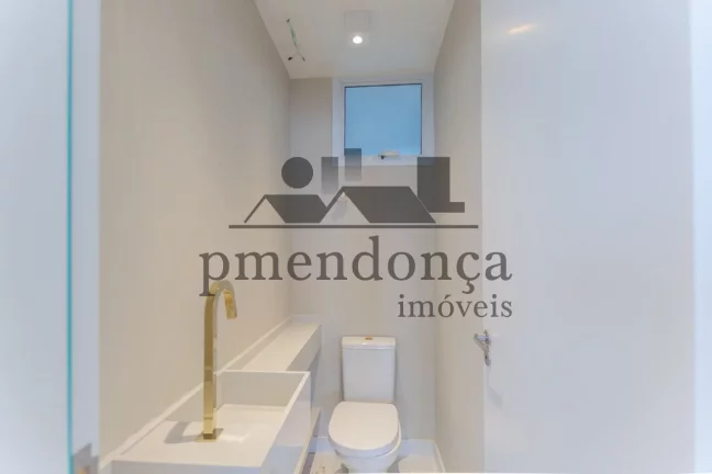 Imagem Cobertura Duplex reformada em Pinheiros, com 170 m² .