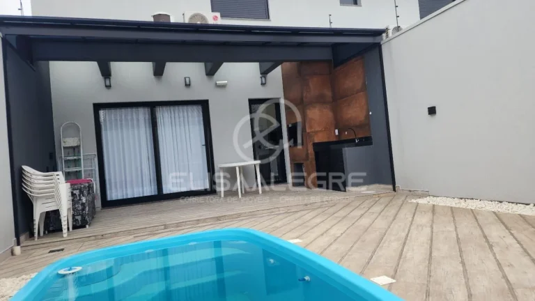 Imagem Sobrado c/ suíte e piscina, Santo Inácio, Esteio