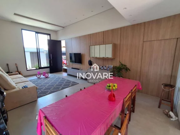 Imagem Casa com 3 dormitórios à venda, 177 m² por R$ 950.000,00 - Village Beira Rio - Itumbiara/GO