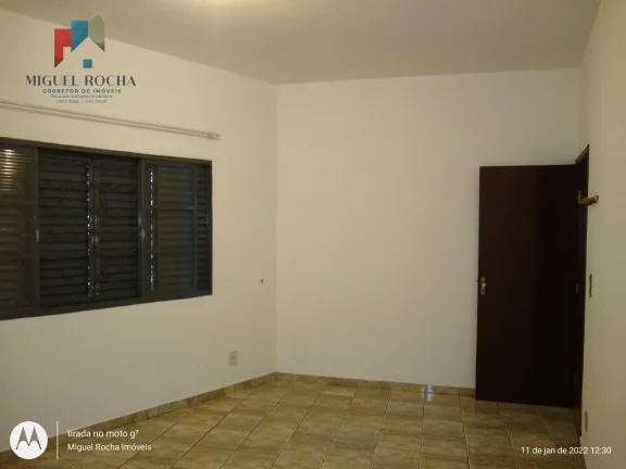 Imagem Sobrado com ponto comercial a venda em Tatuí SP