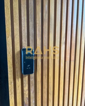 Imagem Lindo geminado de alto padrão no Condomínio Santos Dumont Este imóvel é para você, que busca um...