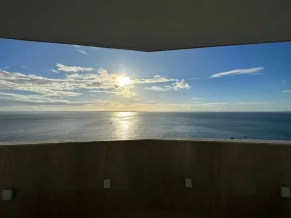 Imagem A 5ª Avenida Imóveis selecionou esse lindíssimo apartamento no Corredor da Vitoria VISTA MAR Baía de Todos os Santos: 3 suítes mobiliado e equipado