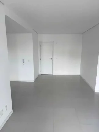 Imagem Apartamento com 2 dormitórios sendo 1 suíte e 1 vaga de garagem em Balneário Camboriú