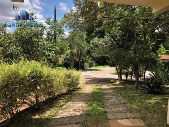 Imagem LINDA CASA CONTEMPORÂNEA, EM FINAL DE RUA COM VISTA PARA O VERDE