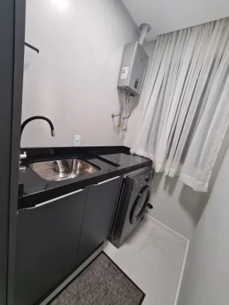 Imagem Apartamento Frente Mar Vista Lateral com 2 dormitórios sendo 1 suíte no Centro de Itapema