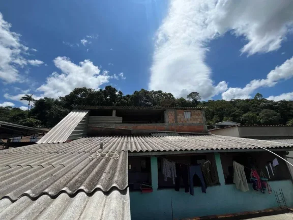 Imagem Duas Casas à venda no mesmo terreno em Pinheiro Grosso